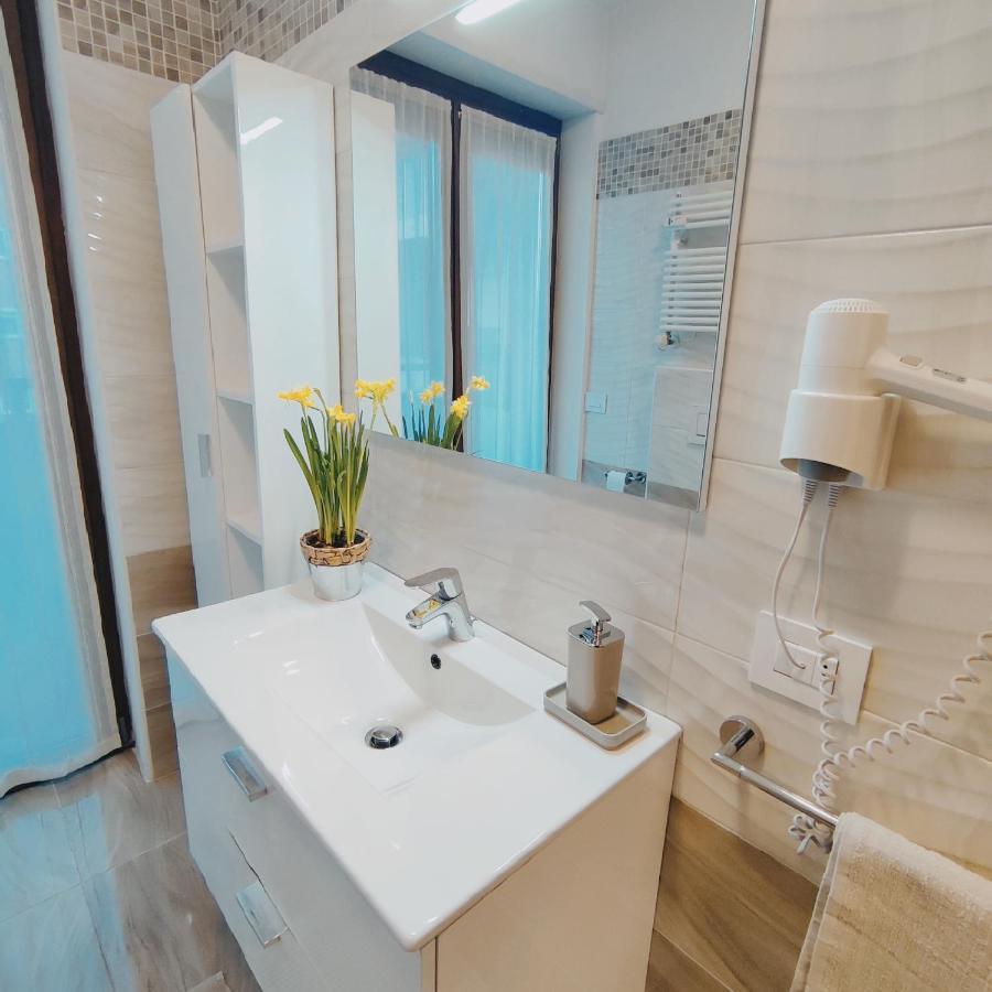 Casa Vacanze Da Marti Tirano Extérieur photo